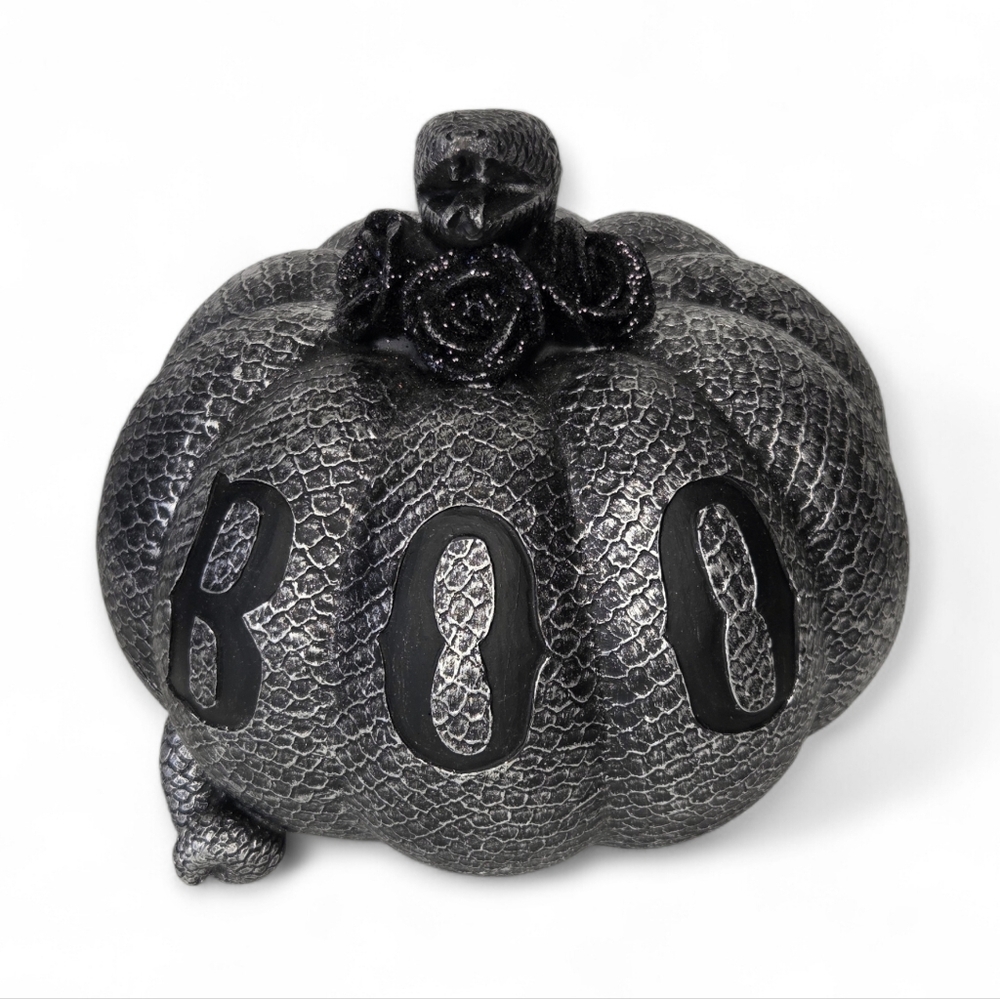 Silver Dragonscale‎ Snakeskin  Halloween Pumpkin Shaped Decor Gothic Roses